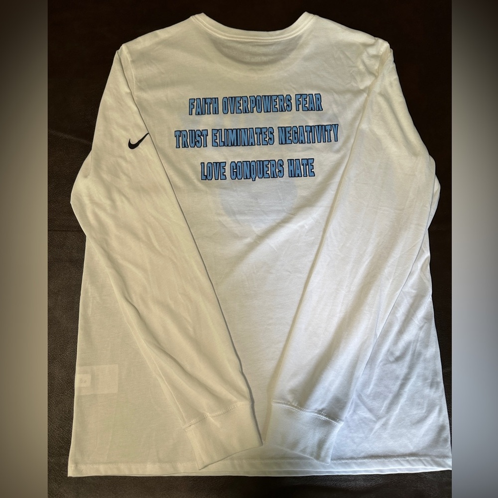 Nike White and Blue Long Sleeve Tee with Bold Print - Picture 6 of 6